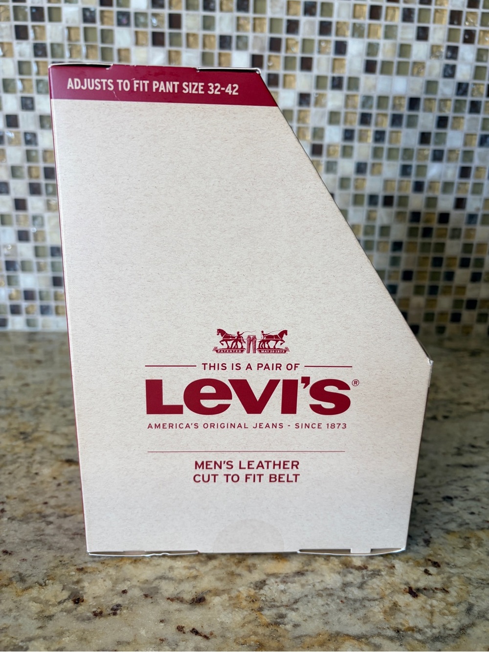 Levi's Black Leather Men's Belt with Silver Buckle - Cut to Fit 32 - 42 NIB - Picture 3 of 7